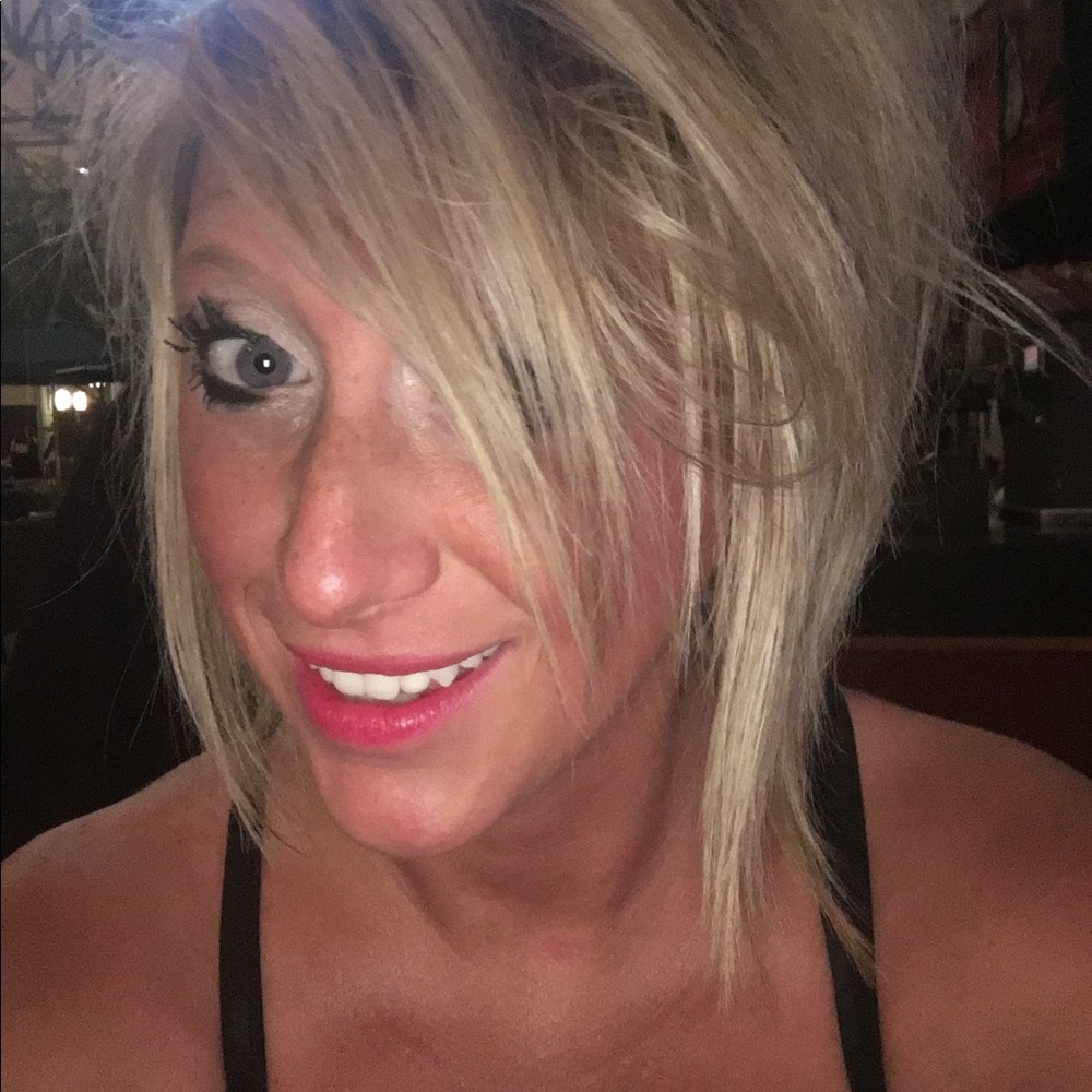 Meet your Posher, Lindsay